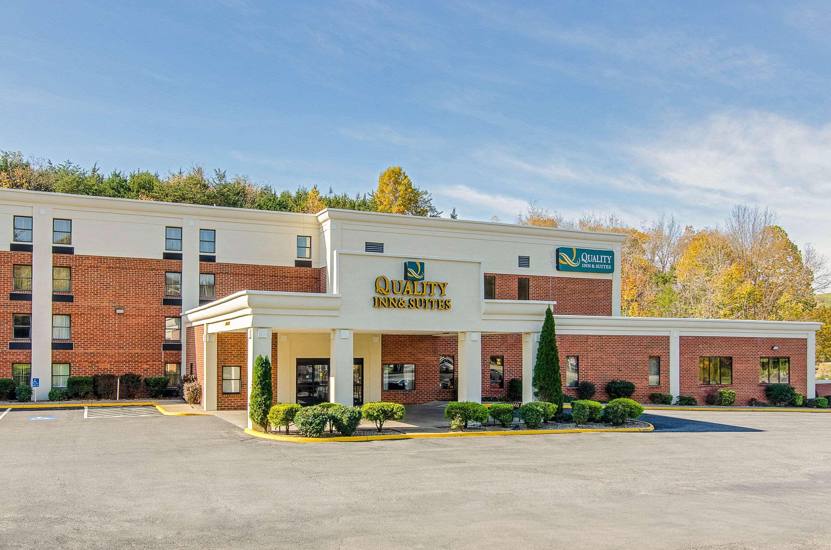Quality Inn & Suites Lexington Near I-64 And I-81 Timber Ridge Exterior foto