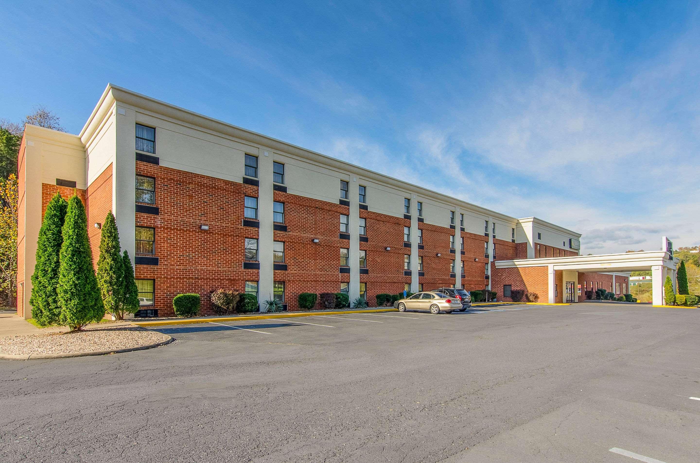 Quality Inn & Suites Lexington Near I-64 And I-81 Timber Ridge Exterior foto