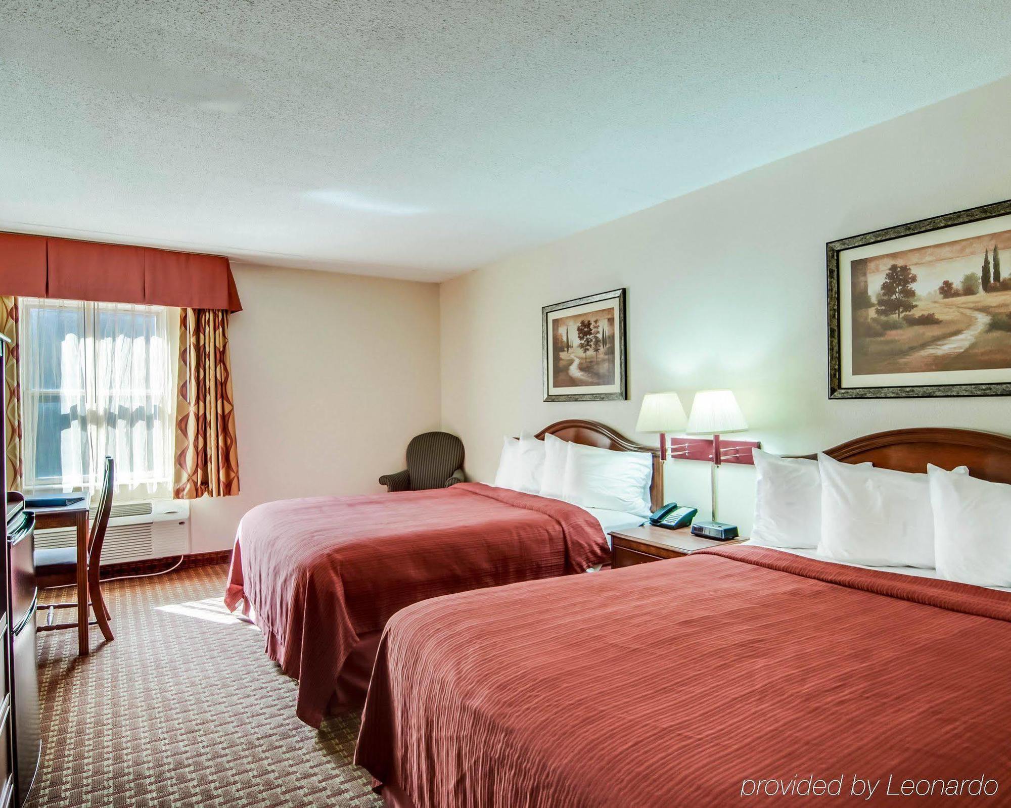 Quality Inn & Suites Lexington Near I-64 And I-81 Timber Ridge Exterior foto